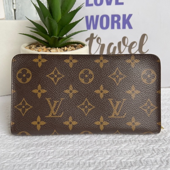 Louis Vuitton Handbags - ❤️Authentic LV Zipper Wallet Monogram